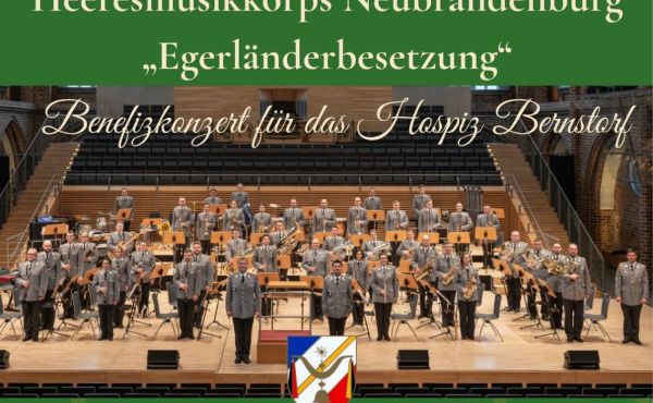 Benefiz-Platzkonzert des Heeresmusikkorps  Neubrandenburg